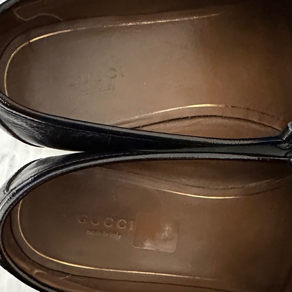 Gucci Size 40 Black Kiltie Leather Loafers with Gold Horsebit - Picture 8 of 9